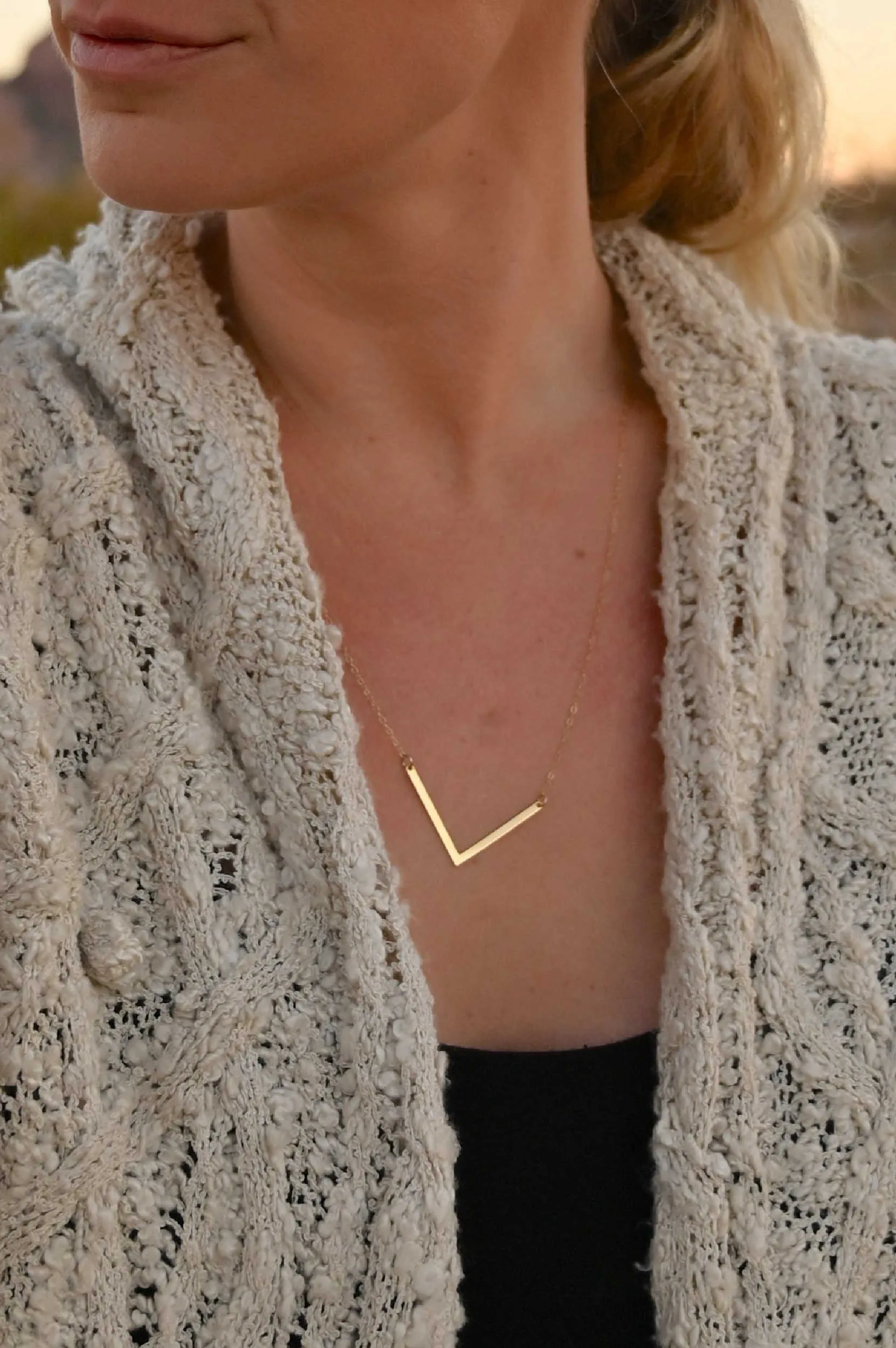 Aim True Gold Arrow Necklace