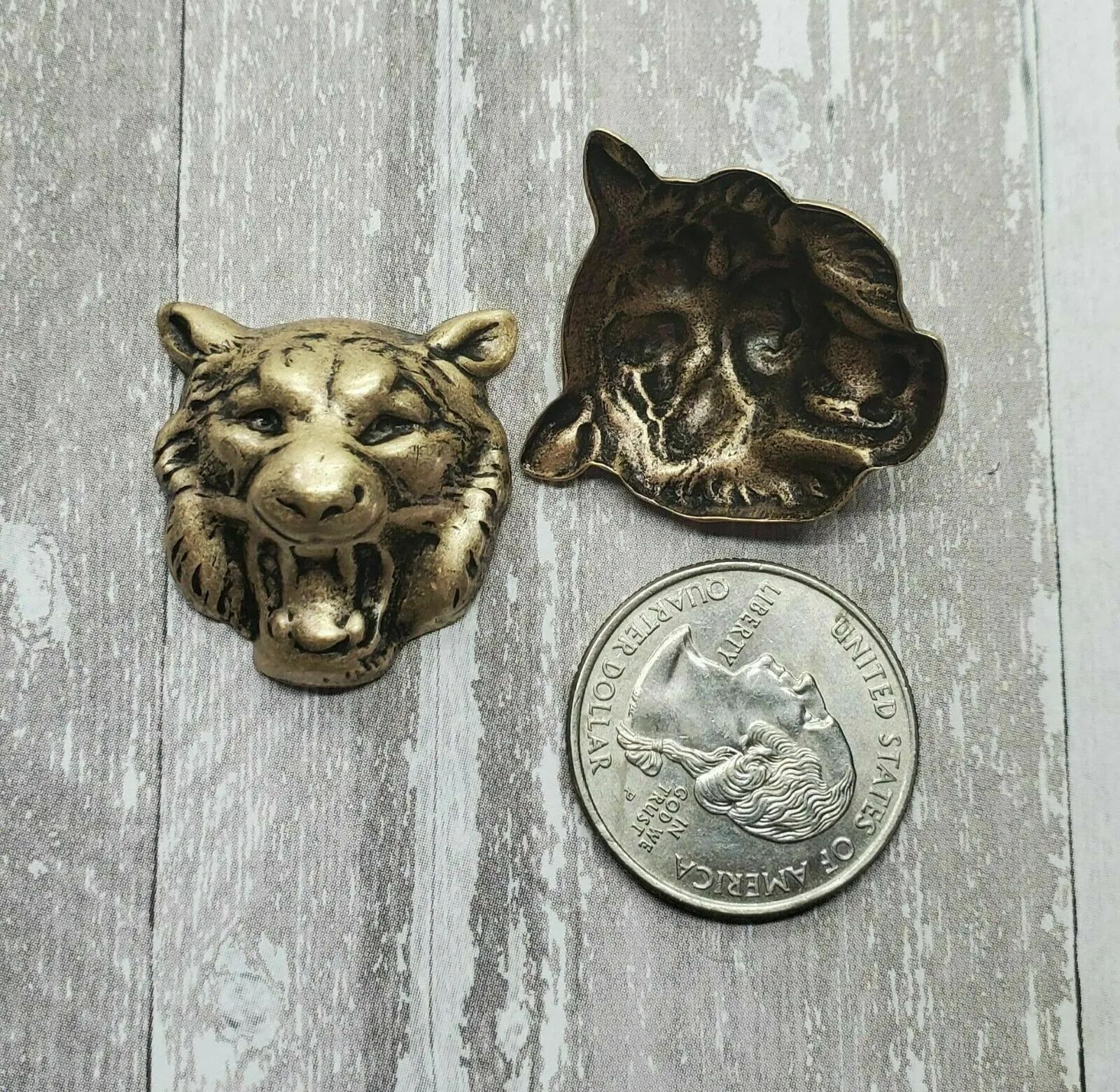 Brass Bear Head Stampings x 2 - 176RAT.