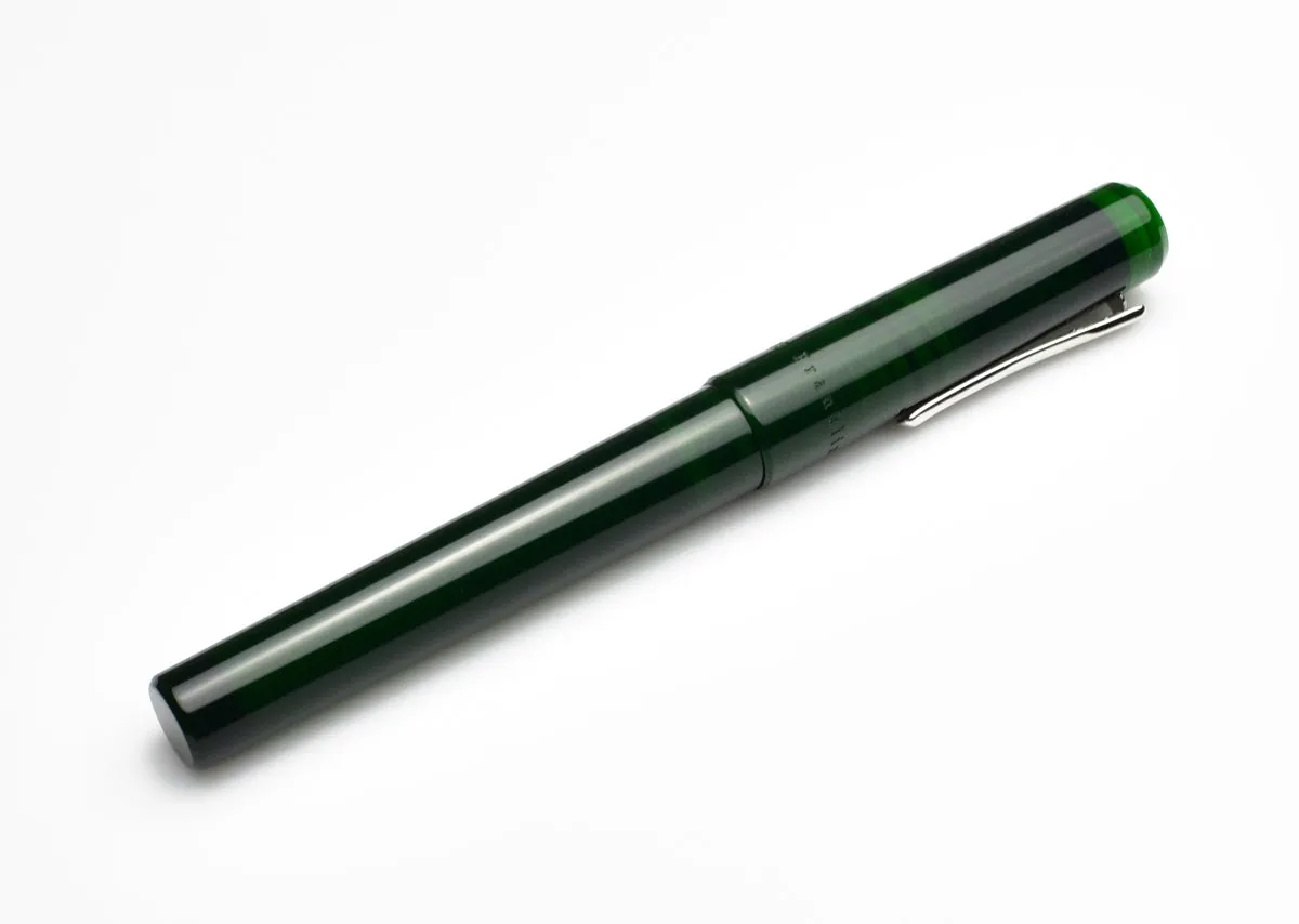 Model 03 Iterum Fountain Pen - Emerald & Snow