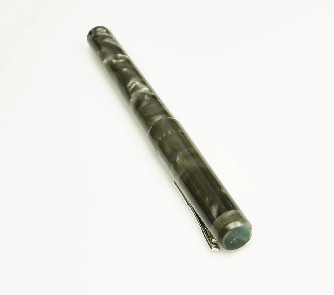 Model 03 Iterum Fountain Pen - Smoke & Marbled Green