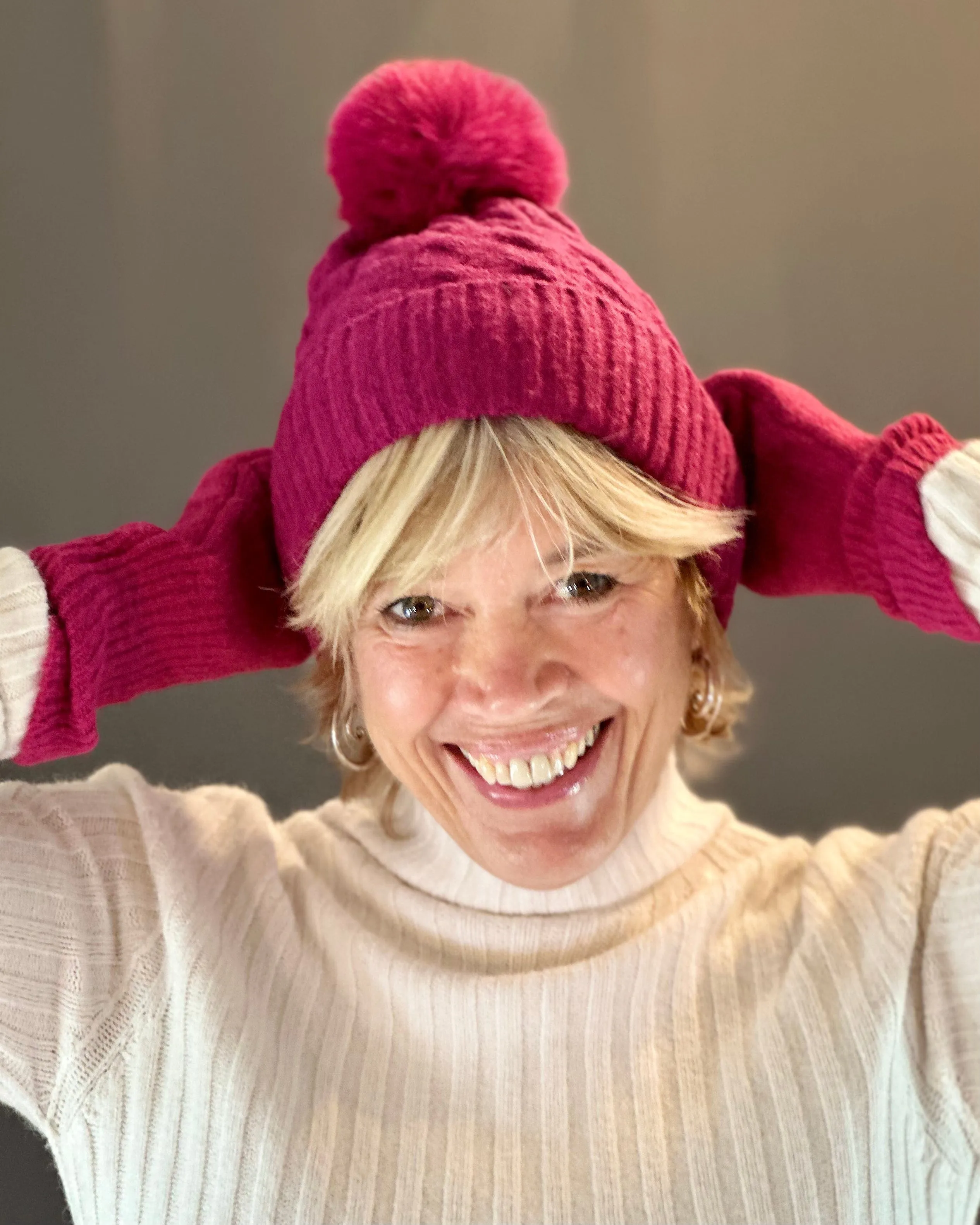 Recycled Magenta Cable Knit Pom Pom Hat