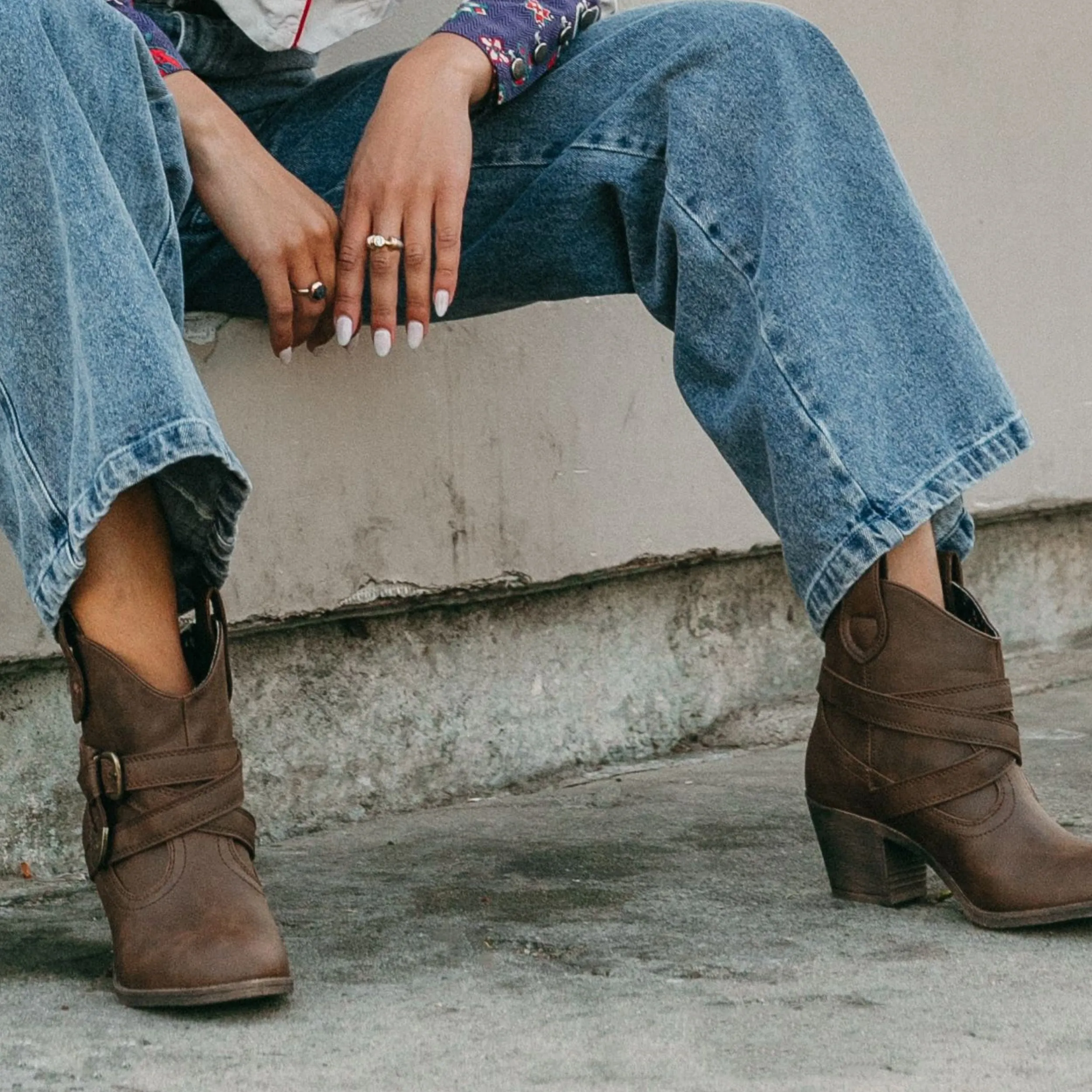 Satire Dark Brown Western Boot